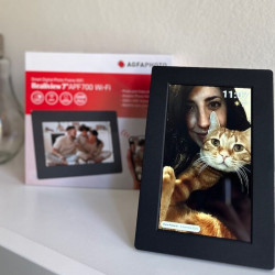 Connected Digital Photo Frame - AgfaPhoto Realiview APF1700WIFI - 17 Inches